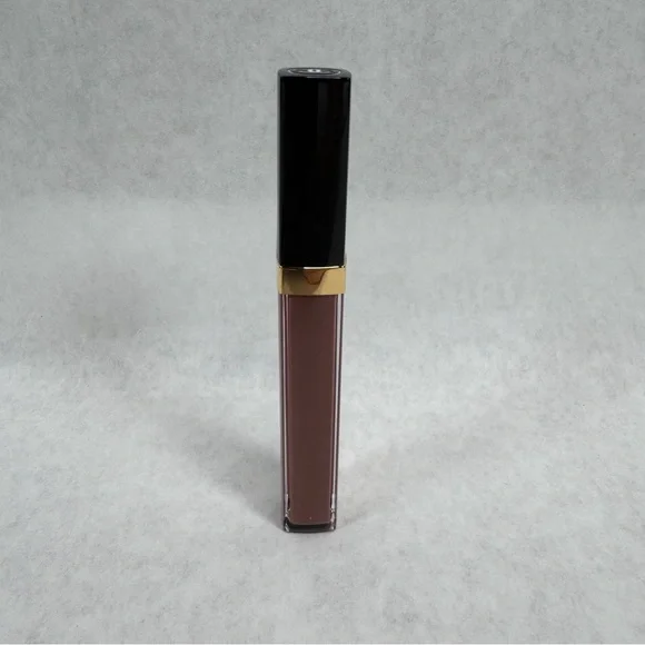 CHANEL Rouge Coco Gloss Moisturizing Glossimer - Caramel 716 - Picture 10 of 14